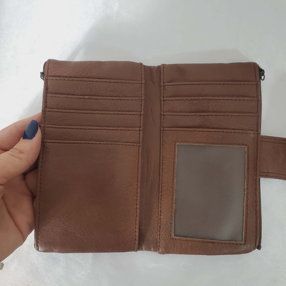 Vintage Roots Brown Soft Leather Wallet - Picture 4 of 11